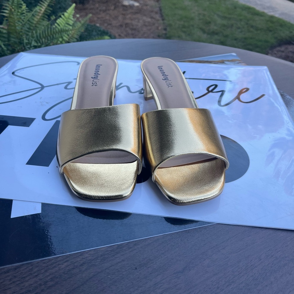 Laundry List Gold Slide Sandals New Size 12/44